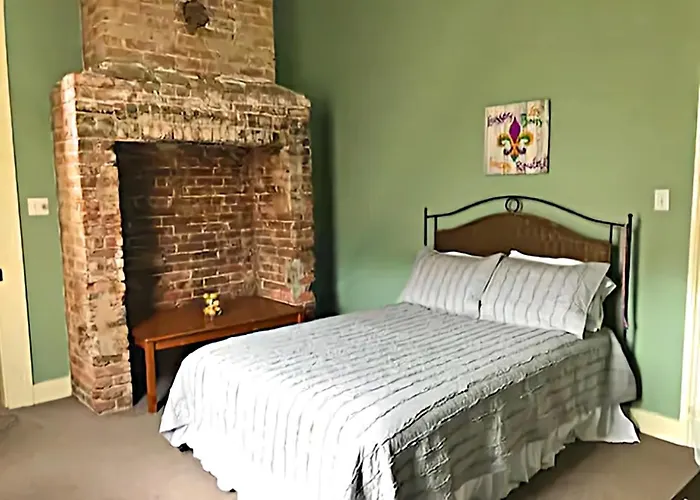 Historic Viavant Cottage - Jazz Fest/Fairgrounds